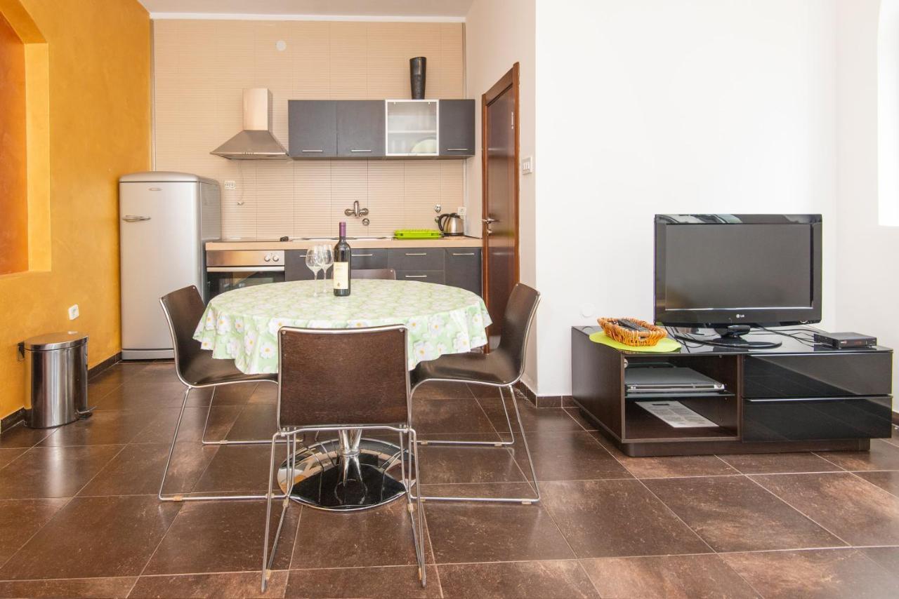 Gemma Di Cattaro Apartments Екстер'єр фото